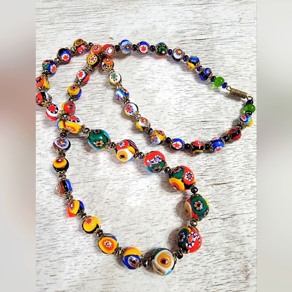 Murano Jewelry - Venetian Millefiori Vintage Art Glass Graduated Beaded Necklace